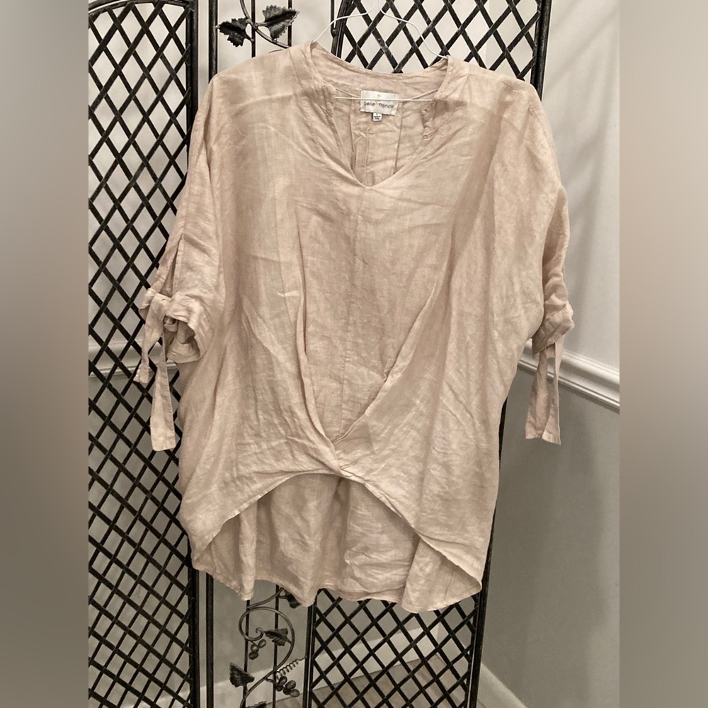 Belle France Linen Tunis with tie sleeve. Taupe. Excellent condition size L
